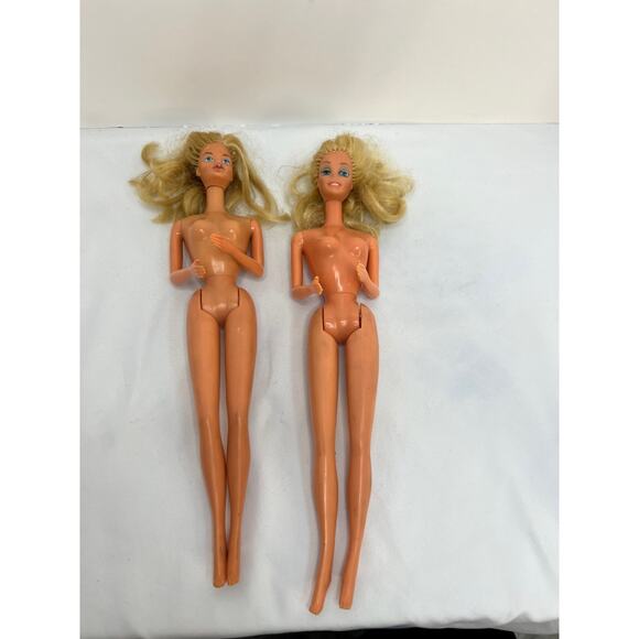 2 1966 Vintage Barbie Dolls with Push Button - Picture 1 of 9
